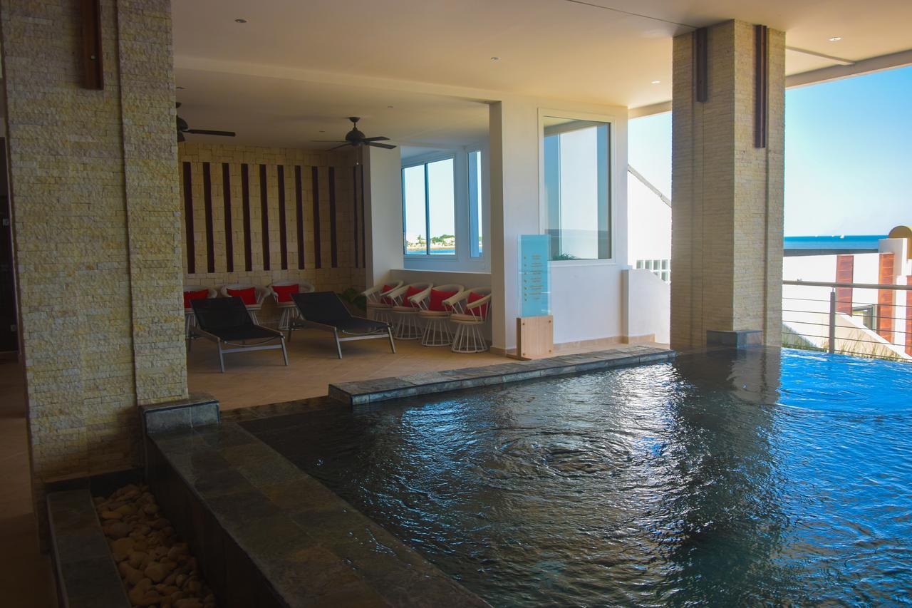 Baobab Tree Hotel & Spa Mahajanga Exteriör bild