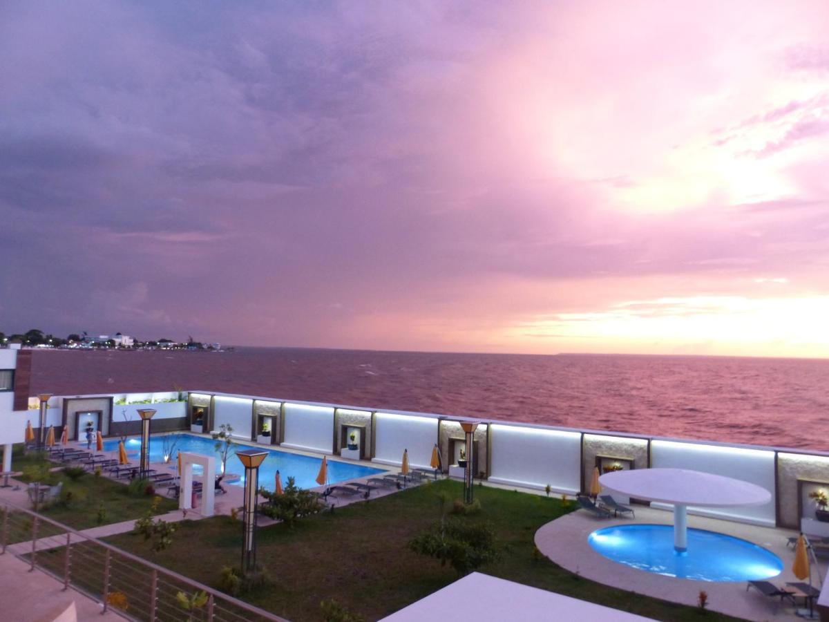 Baobab Tree Hotel & Spa Mahajanga Exteriör bild